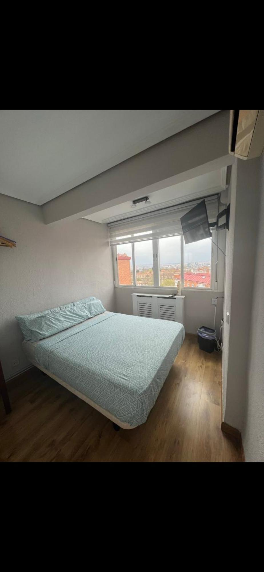Bed Vallecas Hotel Madrid Exterior photo